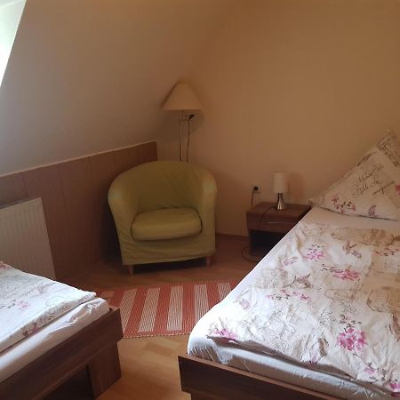 Ferienwohnung Fuer Monteure Темплин Экстерьер фото
